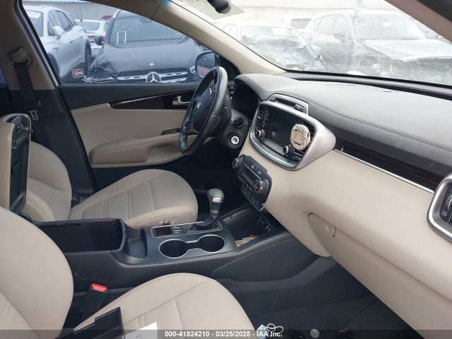 5XYPG4A37KG524608 KIA Sorento 2.4l Lx