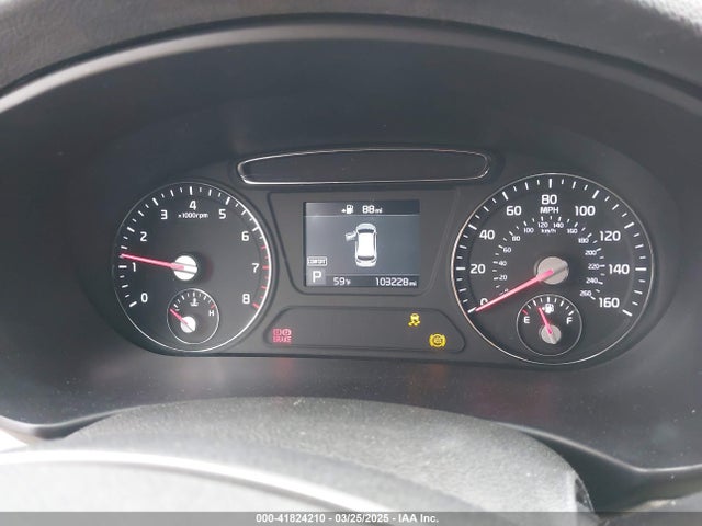 5XYPG4A37KG524608 KIA Sorento 2.4l Lx