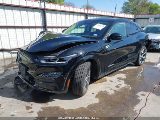 3FMTK3R72NMA15608 Ford Mustang Mach-e Premium