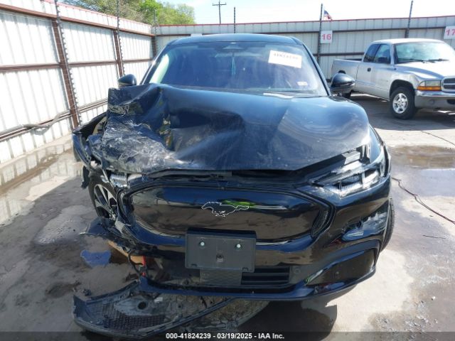 3FMTK3R72NMA15608 Ford Mustang Mach-e Premium