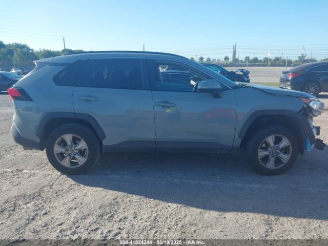 2T3P1RFV3MW172706 Toyota Rav4 Xle