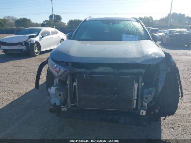 2T3P1RFV3MW172706 Toyota Rav4 Xle