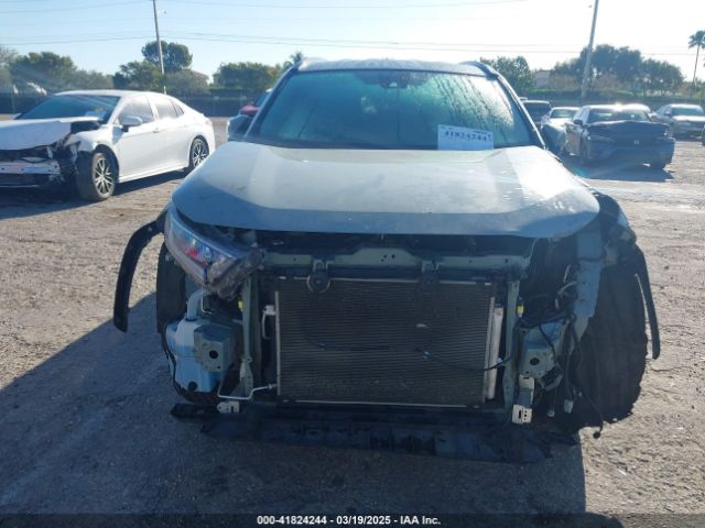 2T3P1RFV3MW172706 Toyota Rav4 Xle