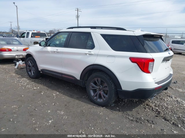 Ford EXPLORER XLT 2022 1FMSK8DH3NGA71656 Image 3