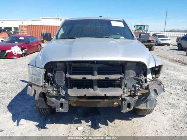 1C6RR6FT8JS132373 RAM 1500 Tradesman  4x2 6'4 Box