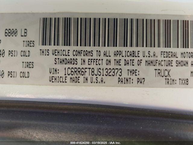 1C6RR6FT8JS132373 RAM 1500 Tradesman  4x2 6'4 Box