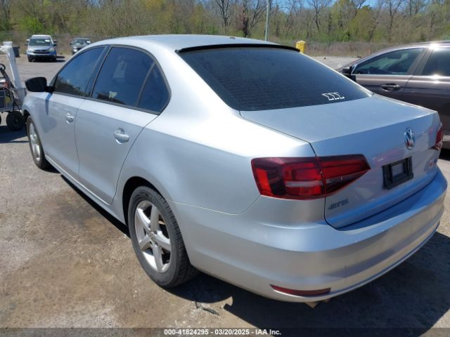 3VW267AJ9GM263812 Volkswagen Jetta 1.4t S
