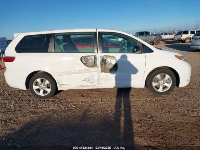 5TDZZ3DC3HS828040 Toyota Sienna L 7 Passenger
