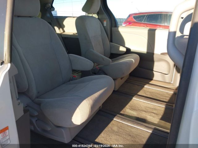 5TDZZ3DC3HS828040 Toyota Sienna L 7 Passenger