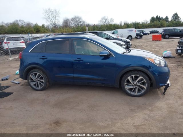 KNDCE3LC6J5174472 KIA Niro Touring