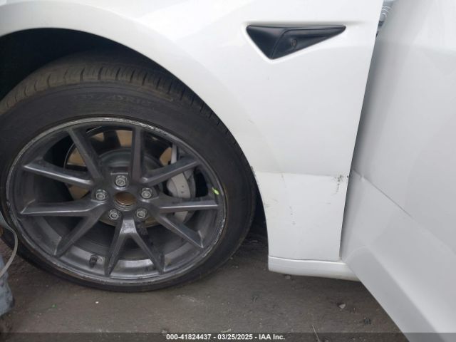 5YJ3E1EA7NF108758 Tesla Model 3 Rear-wheel Drive
