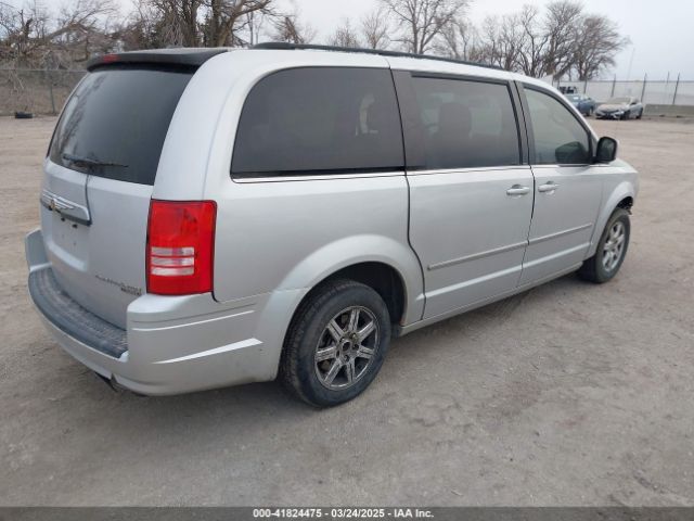 2010 CHRYSLER TOWN & COUNTRY 2A4RR5D18AR466614 Photo 3