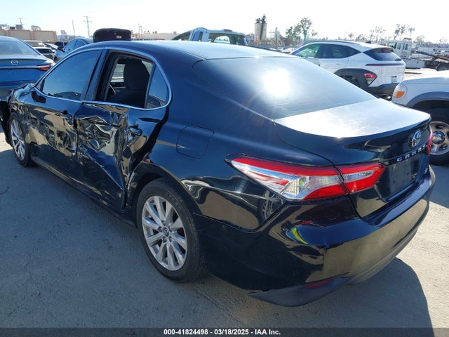 4T1B11HK1JU132420 Toyota CAMRY LE