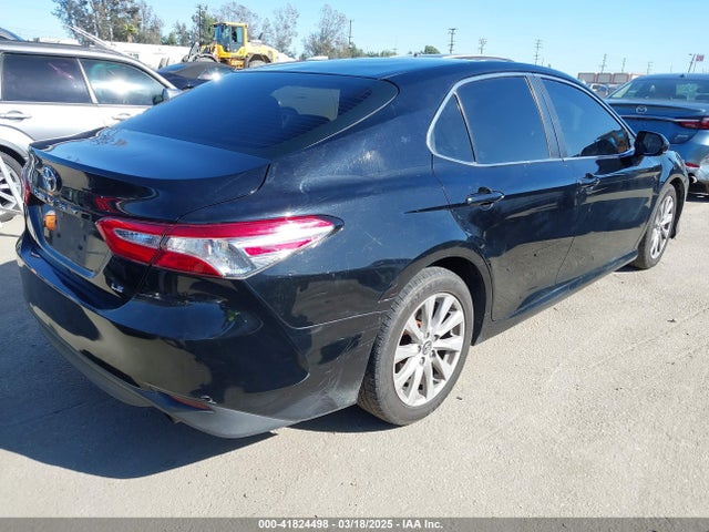 4T1B11HK1JU132420 Toyota CAMRY LE