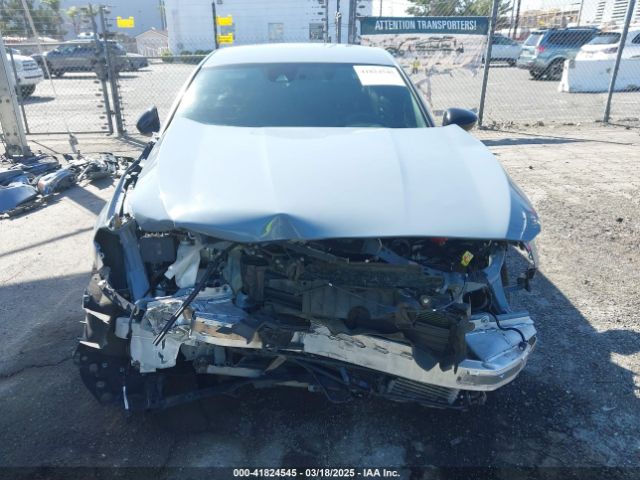 1HGCV3F20NA037979 Honda Accord Hybrid Sport
