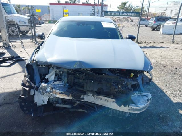 1HGCV3F20NA037979 Honda Accord Hybrid Sport