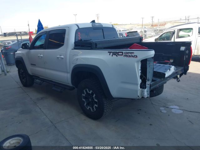3TMAZ5CN2HM045318 Toyota Tacoma Trd Off Road