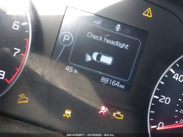 KNDPMCAC0K7575318 KIA Sportage Lx