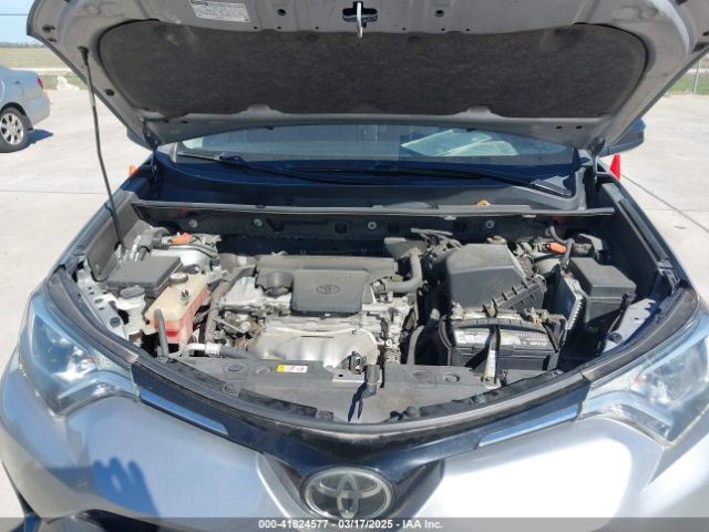 JTMZFREV3JJ184179 Toyota RAV4 LE