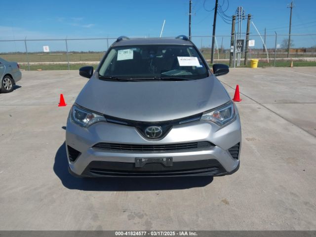 JTMZFREV3JJ184179 Toyota RAV4 LE