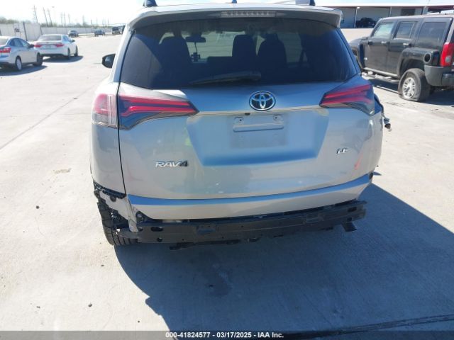 JTMZFREV3JJ184179 Toyota RAV4 LE