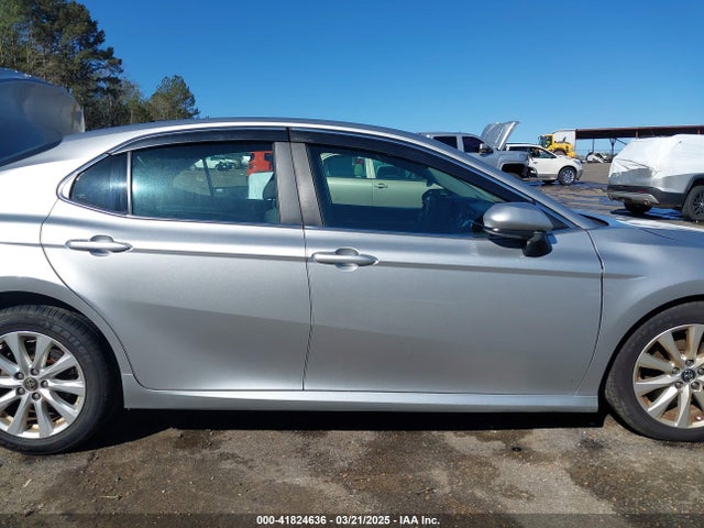 4T1B11HK6JU042244 Toyota CAMRY LE