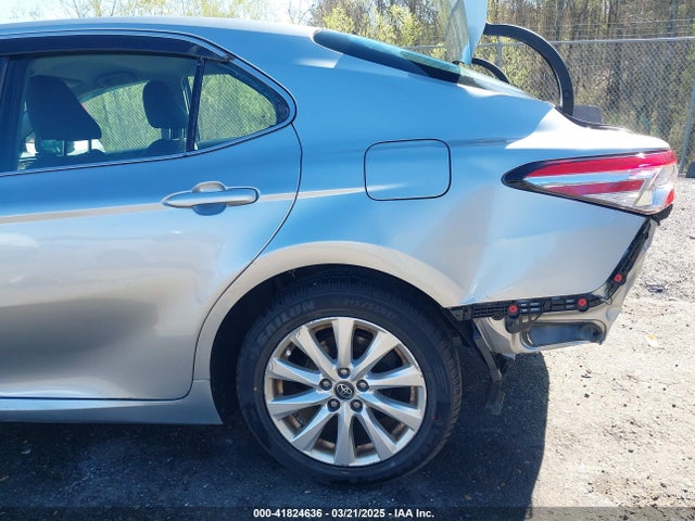 4T1B11HK6JU042244 Toyota CAMRY LE
