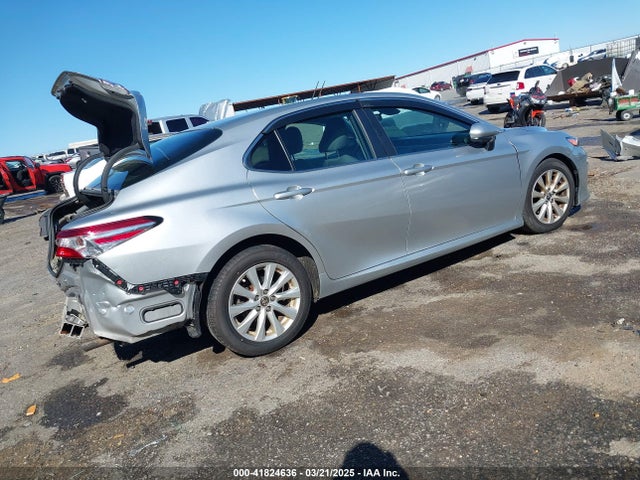 4T1B11HK6JU042244 Toyota CAMRY LE