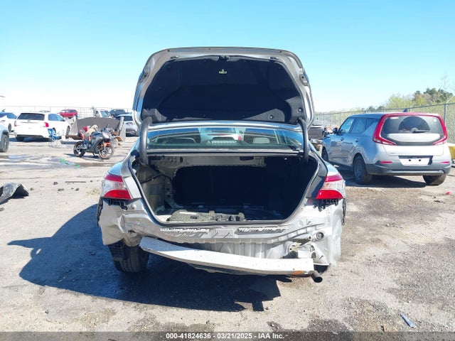 4T1B11HK6JU042244 Toyota CAMRY LE
