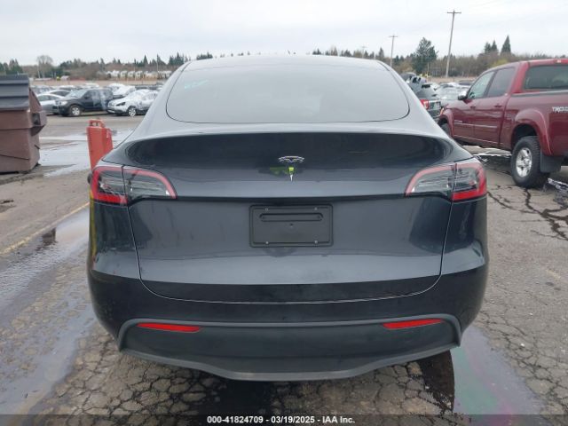 7SAYGDED6RF102745 Tesla Model Y Long Range Dual Motor All-wheel Drive/rwd