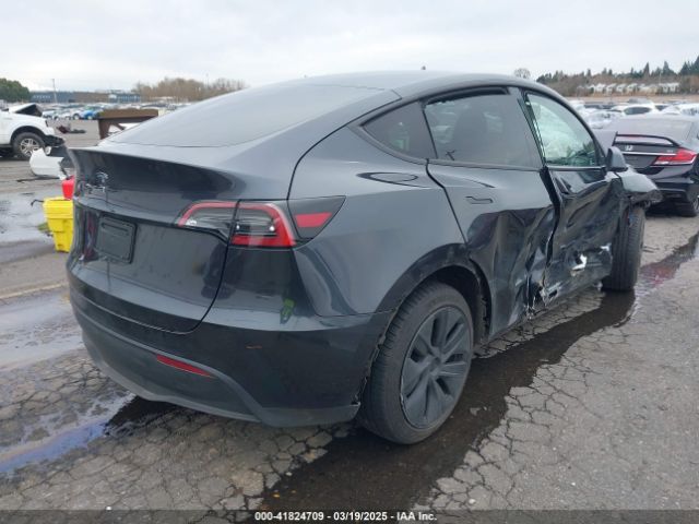 7SAYGDED6RF102745 Tesla Model Y Long Range Dual Motor All-wheel Drive/rwd