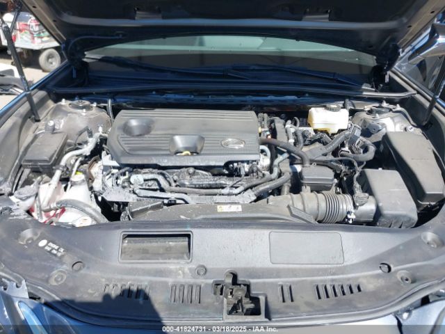 58ADA1C17RU044211 Lexus ES 300H