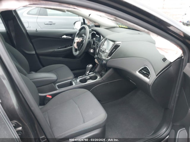 1G1BE5SM1H7265979 Chevrolet Cruze Lt Auto
