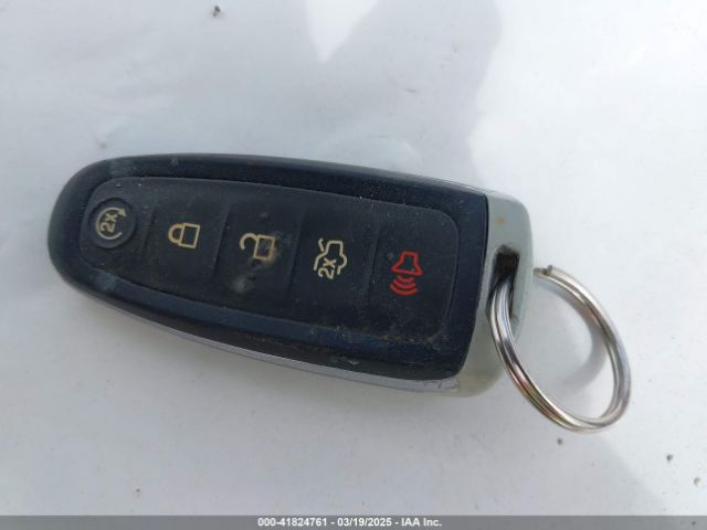 1FMCU9J97EUE39551 Ford Escape Titanium
