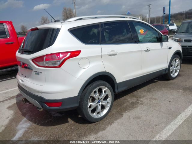 1FMCU9J97EUE39551 Ford Escape Titanium