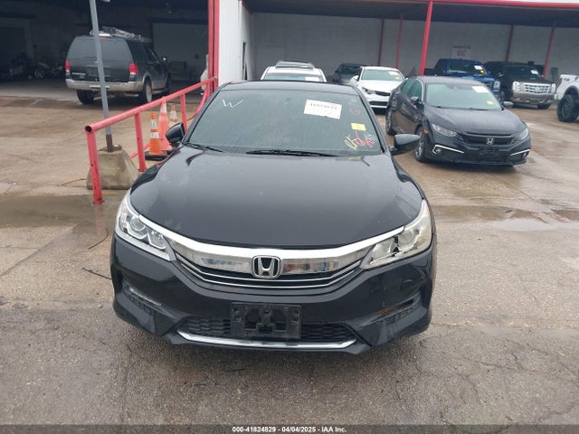 1HGCR2F17HA015472 Honda Accord Sport Se
