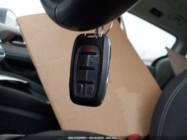 2C4RC1CG4NR103397 Chrysler Voyager Lx