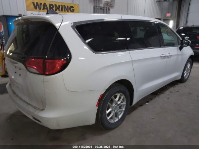 2C4RC1CG4NR103397 Chrysler Voyager Lx