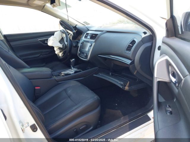 2017 NISSAN ALTIMA 1N4AL3AP8HC275365 Photo 4
