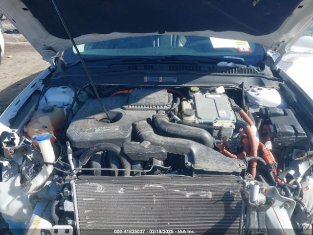 3FA6P0SU6ER263886 Ford Fusion Energi Titanium