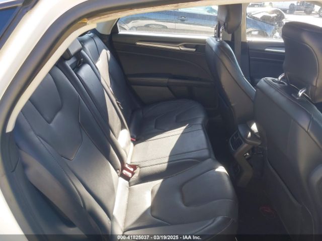3FA6P0SU6ER263886 Ford Fusion Energi Titanium