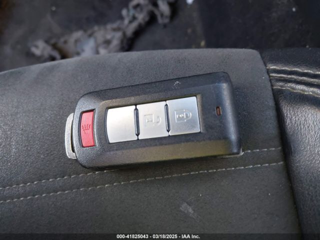 2020 MITSUBISHI OUTLANDER JA4AD3A39LZ004691 Photo 10
