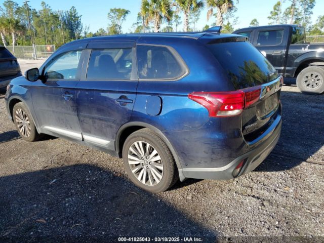 2020 MITSUBISHI OUTLANDER JA4AD3A39LZ004691 Photo 2