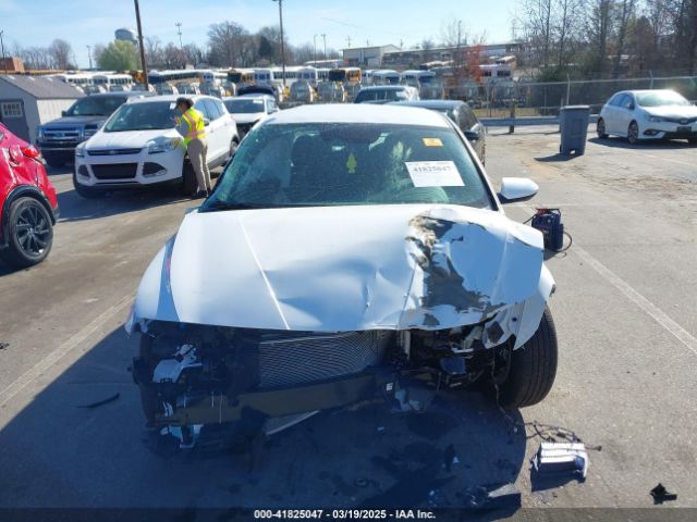 KMHLL4DG5SU907983 Hyundai ELANTRA SE