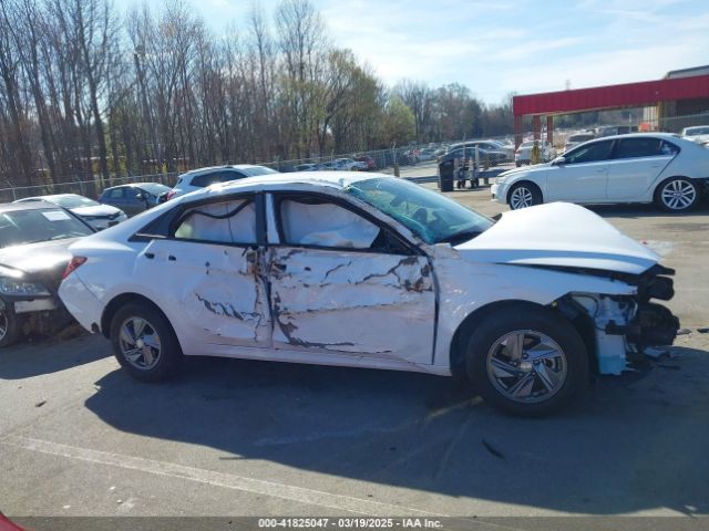 KMHLL4DG5SU907983 Hyundai ELANTRA SE