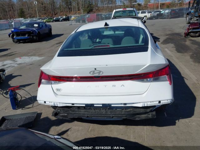 KMHLL4DG5SU907983 Hyundai ELANTRA SE