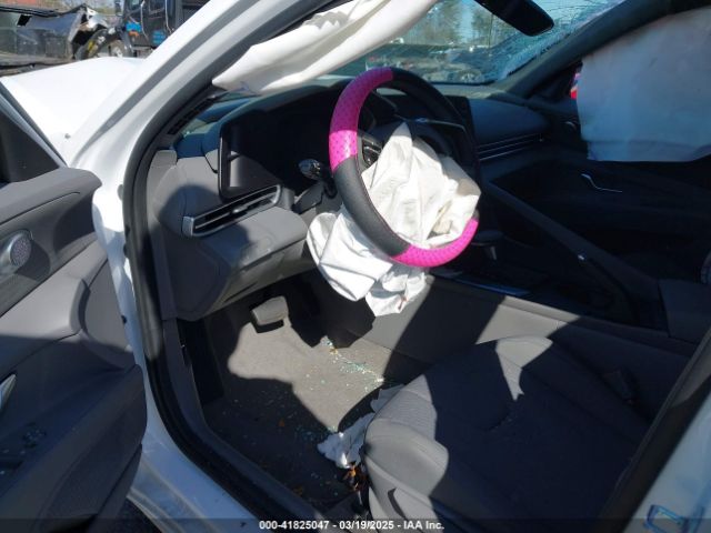 KMHLL4DG5SU907983 Hyundai ELANTRA SE