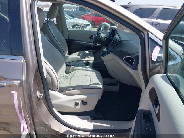2C4RC1GG1HR616248 Chrysler Pacifica Limited