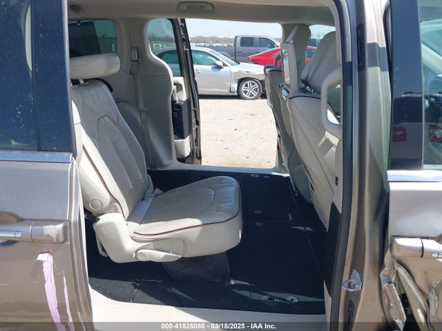 2C4RC1GG1HR616248 Chrysler Pacifica Limited