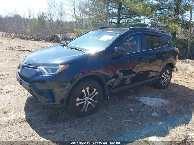 JTMBFREV9HJ704140 Toyota RAV4 LE